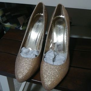 Gold glitter heels, size 8.5